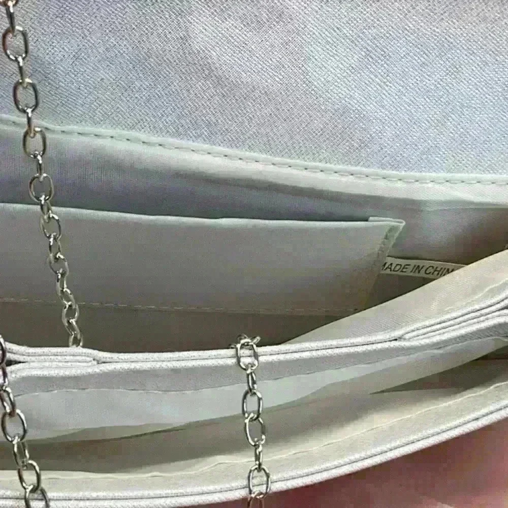 N/A party clutch